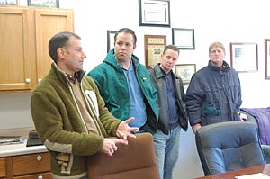 Commissioner Aasen (left) fielded questions – much of which was centered around the permitting process – following the tour as MDA Assistant Commissioner Matt Wohlman, MPCA Director of Communication and Outreach Dave Verhasselt, and MMPA President Pat Lunemann looked on. (photo by Jennifer Burggraff)